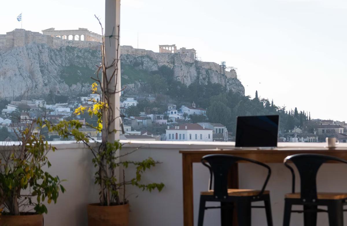 Athens for Digital Nomads: Coworking, Cafes & Cost of Living (2026)