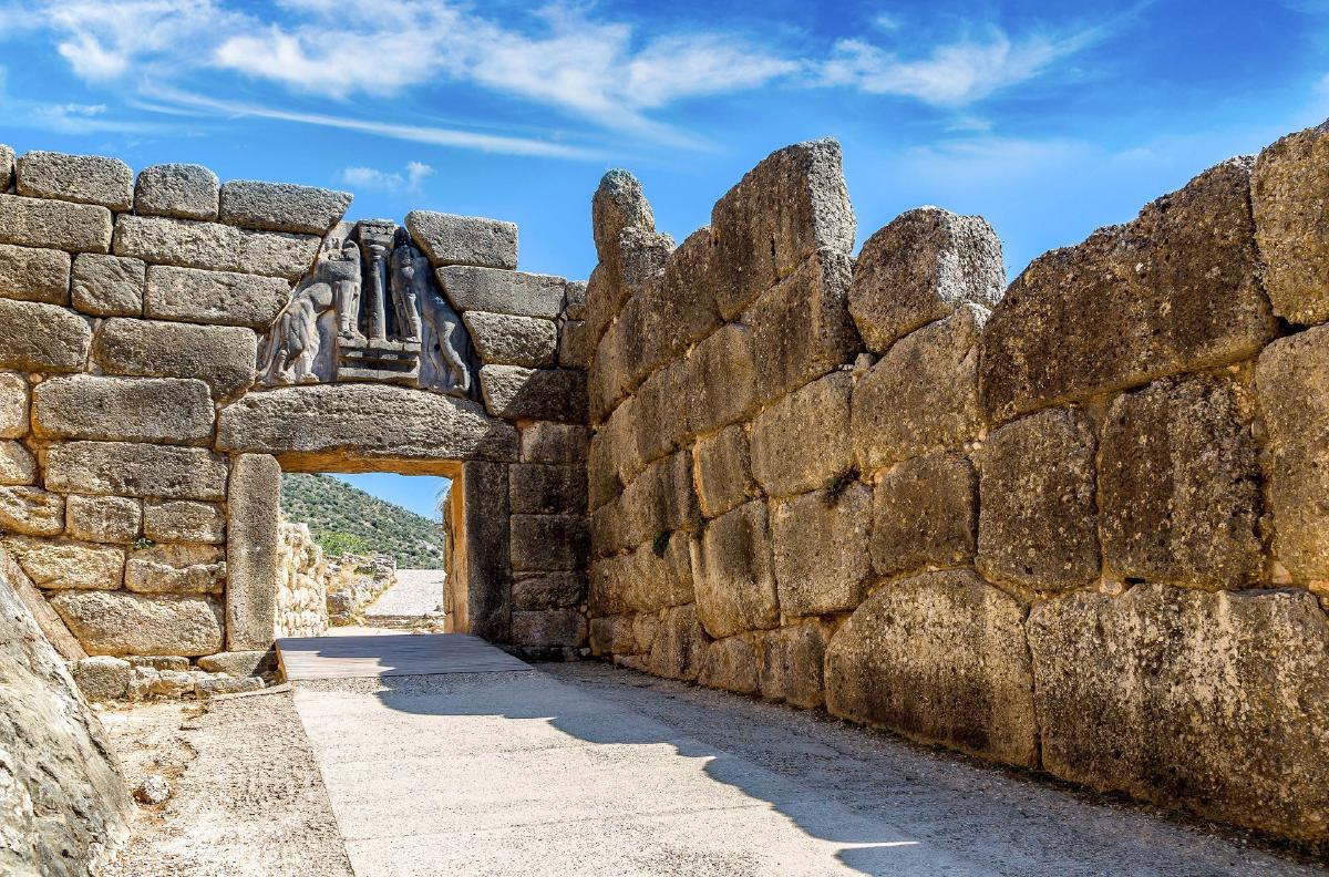 Peloponnese Day Trips from Athens: Mycenae, Epidaurus & Nafplio (2026)